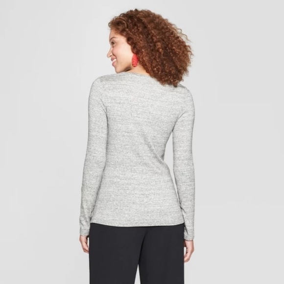 ⚡PLUS Women's Fitted Long Sleeve Crewneck T-Shirt - Picture 2 of 6